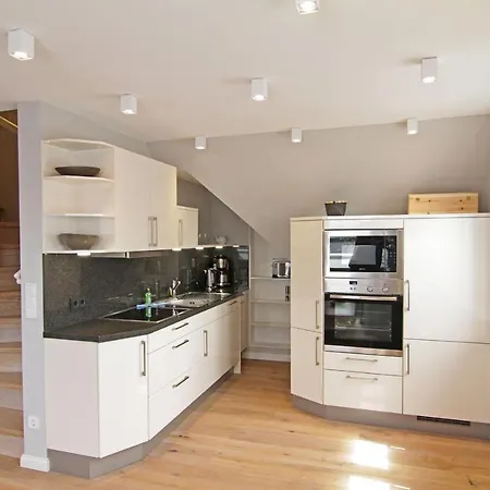 Apartment Sturmhaube *